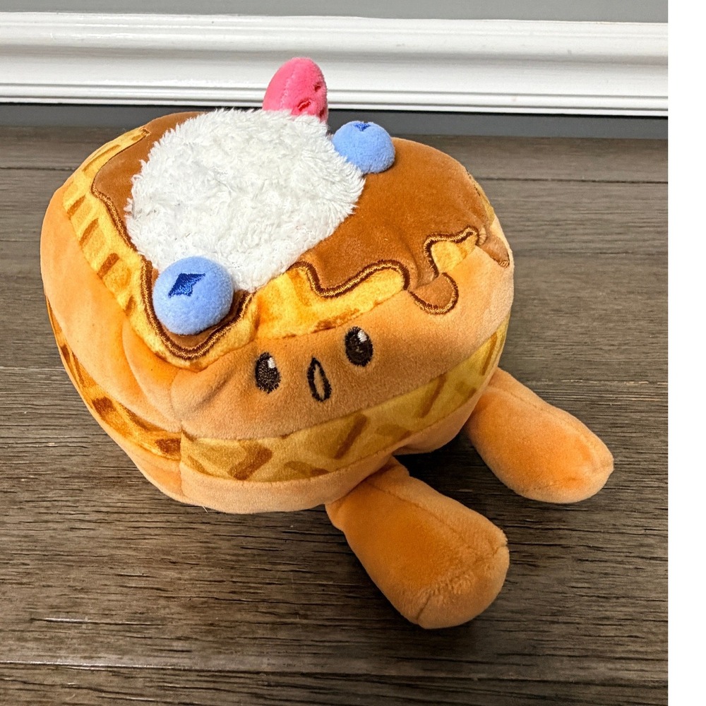 Gigglescape Blueberry Strawberry Pancake Plush